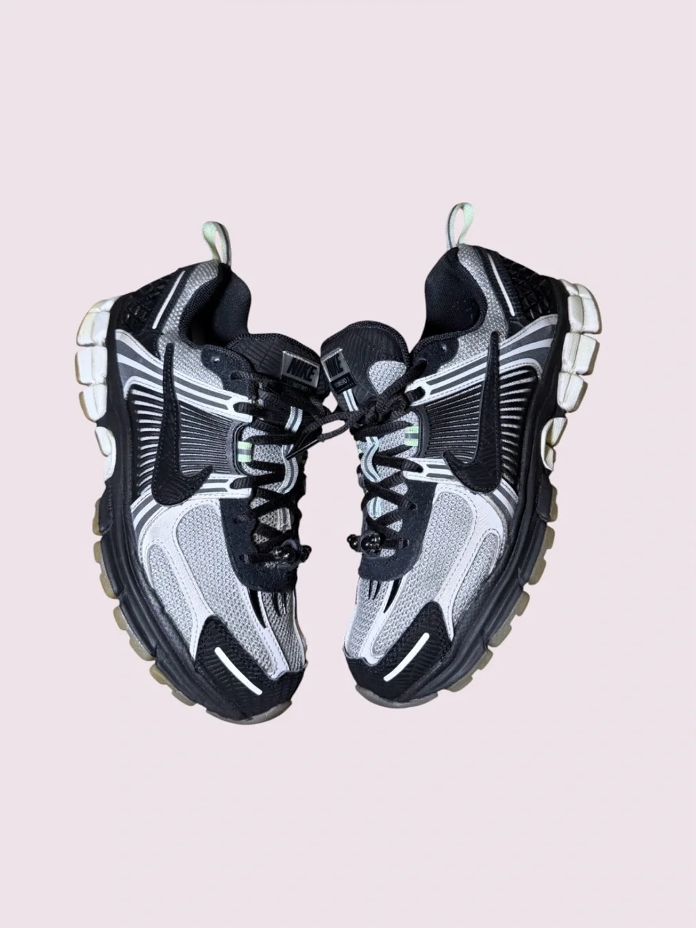 Nike Zoom Vomero 5 Spider Halloween Size 7Y / Womens 8.5 HQ3477-001